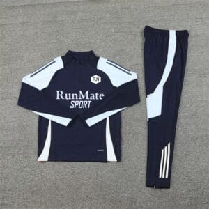 Mẫu Quần Áo Mặc ở Nhà Thu Đông – Phong Cách Thể Thao của nhà Run Mate Sports Mẫu quần áo mặc ở nhà thu đông
